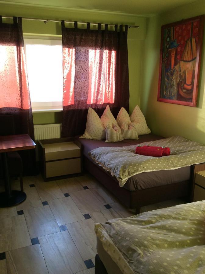 Mika Rooms Raclawicka 144 & Wislicka 3 Studio - Adults Only Warsawa Bagian luar foto