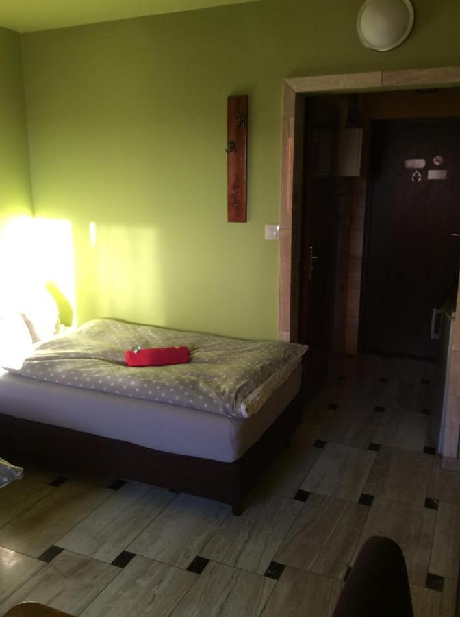 Mika Rooms Raclawicka 144 & Wislicka 3 Studio - Adults Only Warsawa Bagian luar foto